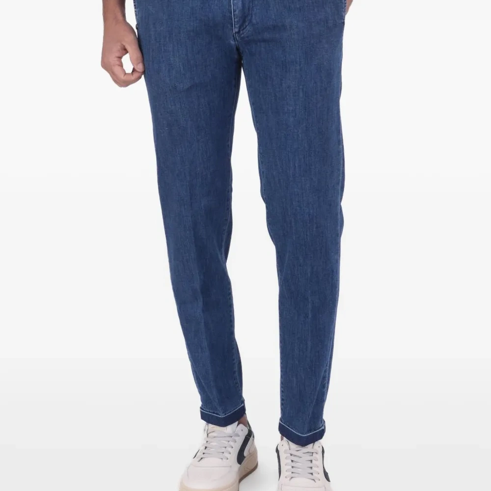 Джинсы чинос Mucha