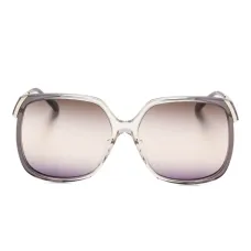 Солнцезащитные очки в квадратной оправе