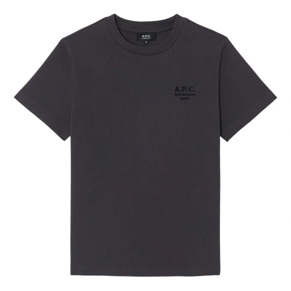 Футболка с вышитым логотипом