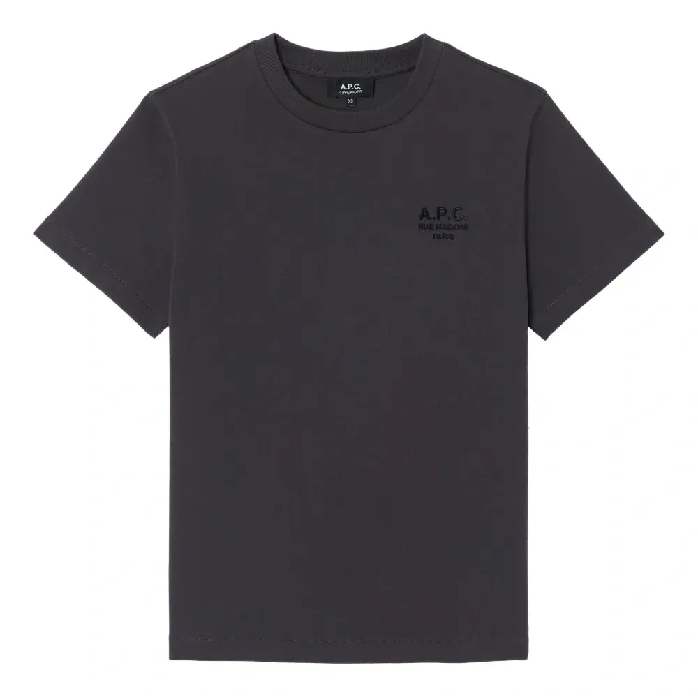 Футболка с вышитым логотипом Футболка с вышитым логотипом