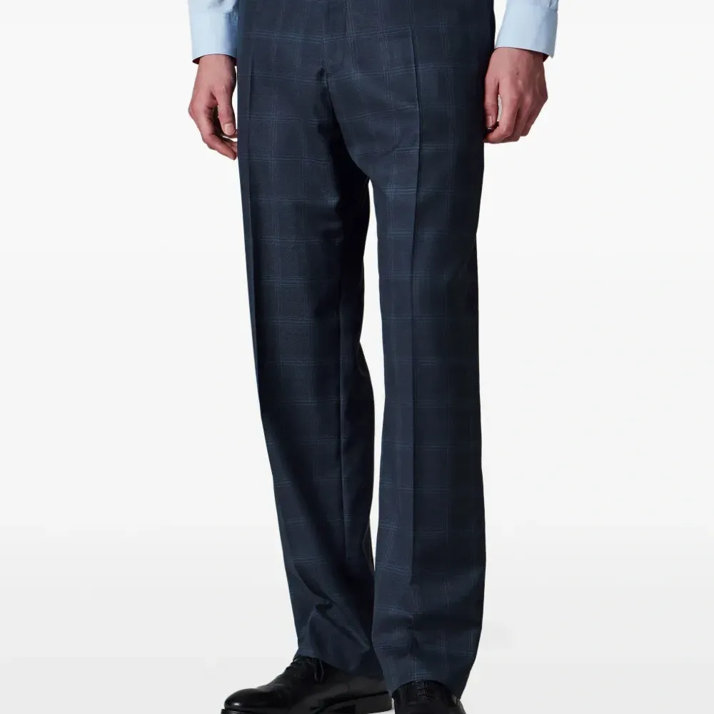 Брюки в клетку