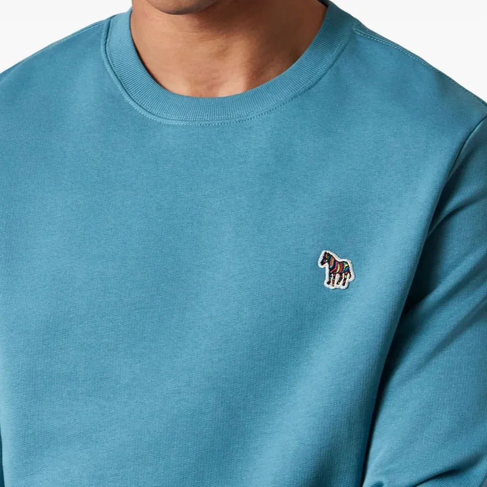 Толстовка с нашивкой-логотипом