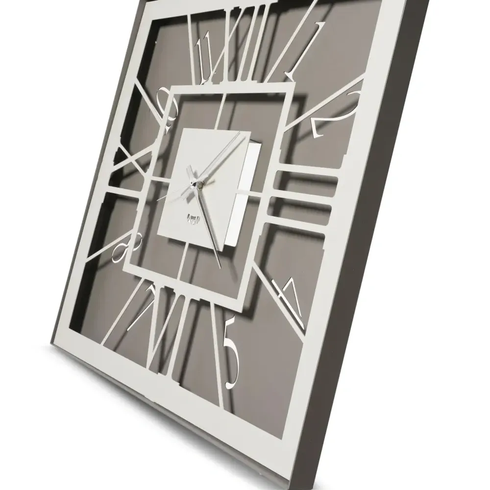 Настенные часы Tauro