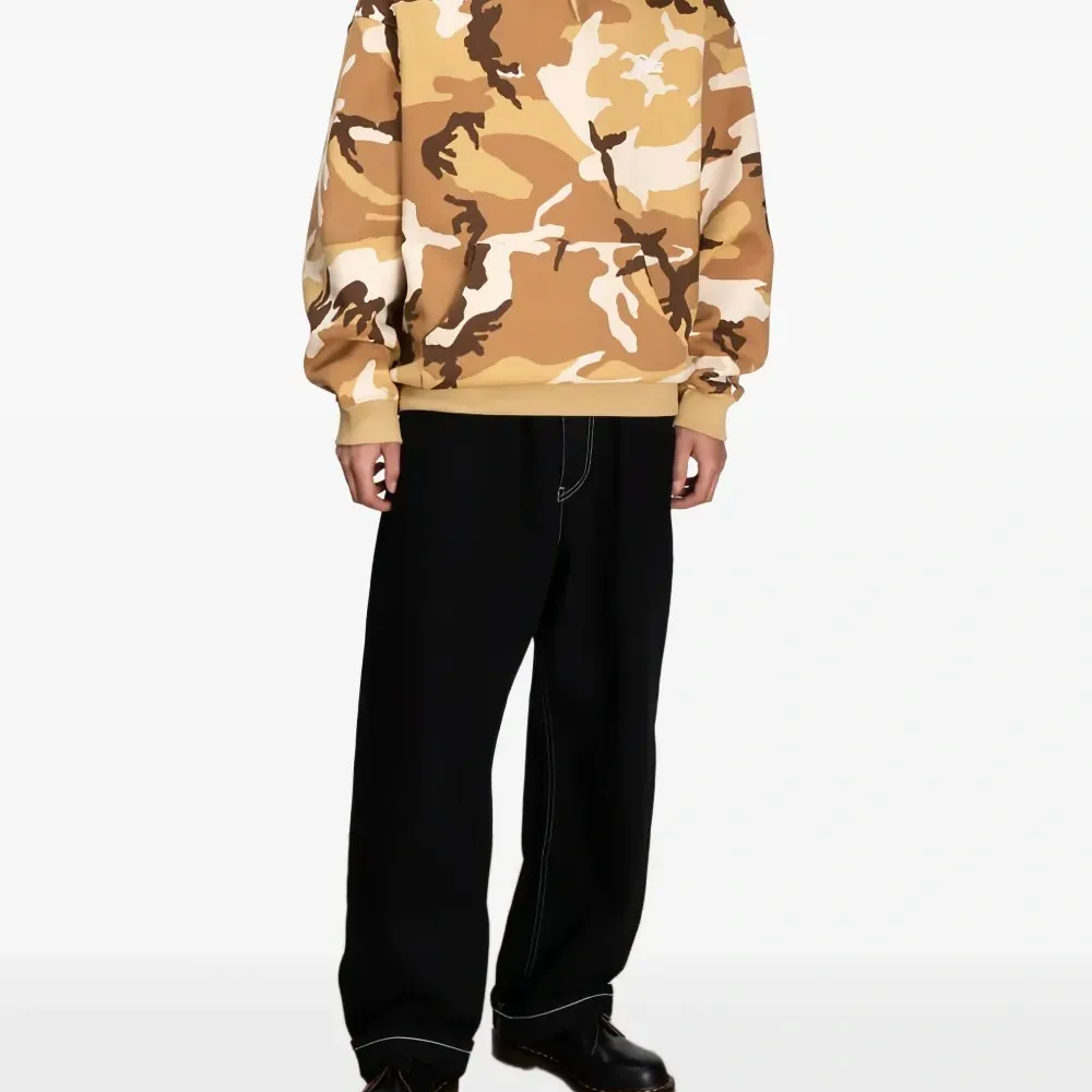 Толстовка с камуфляжным принтом "лес"