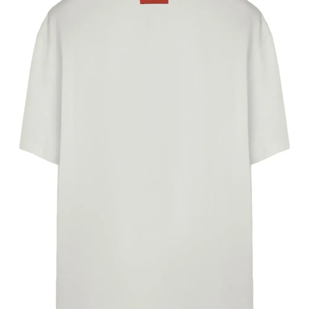 футболка с круглым вырезом