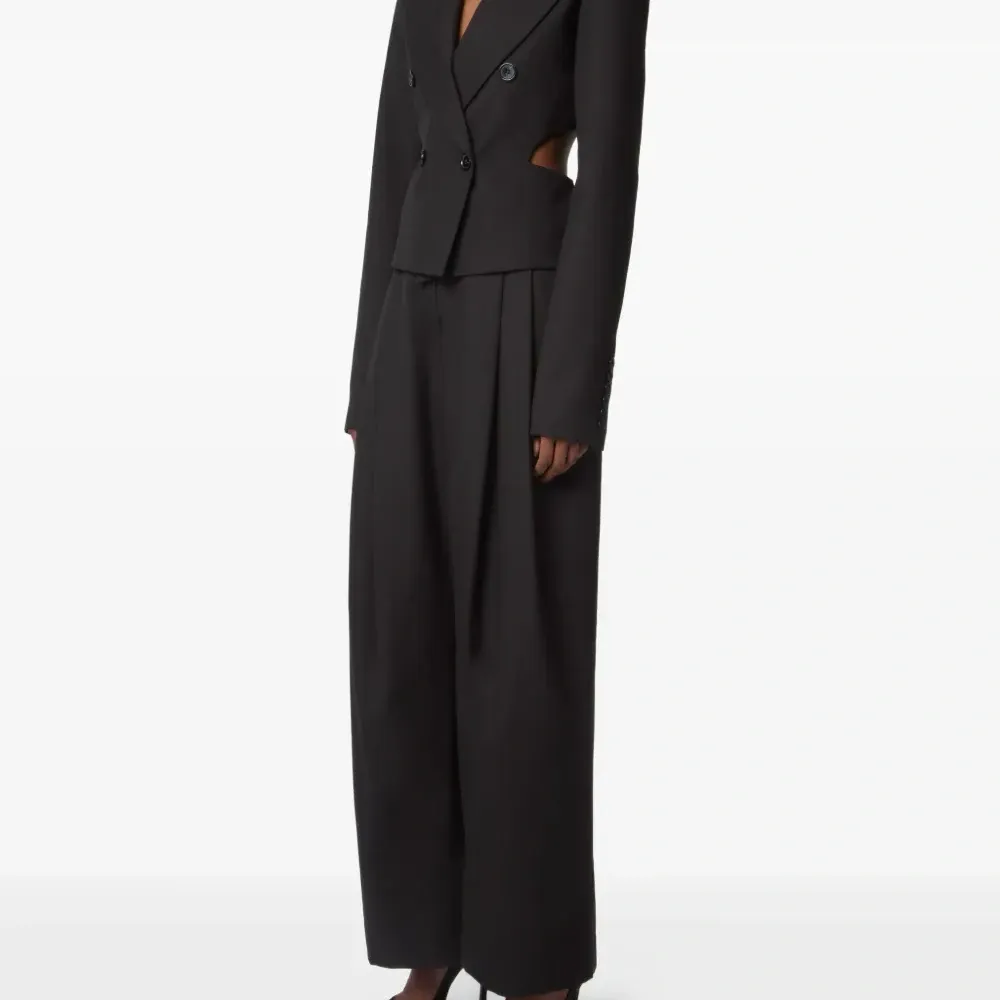 брюки со складками