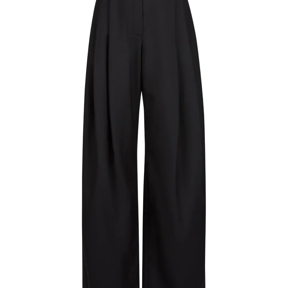 брюки со складками