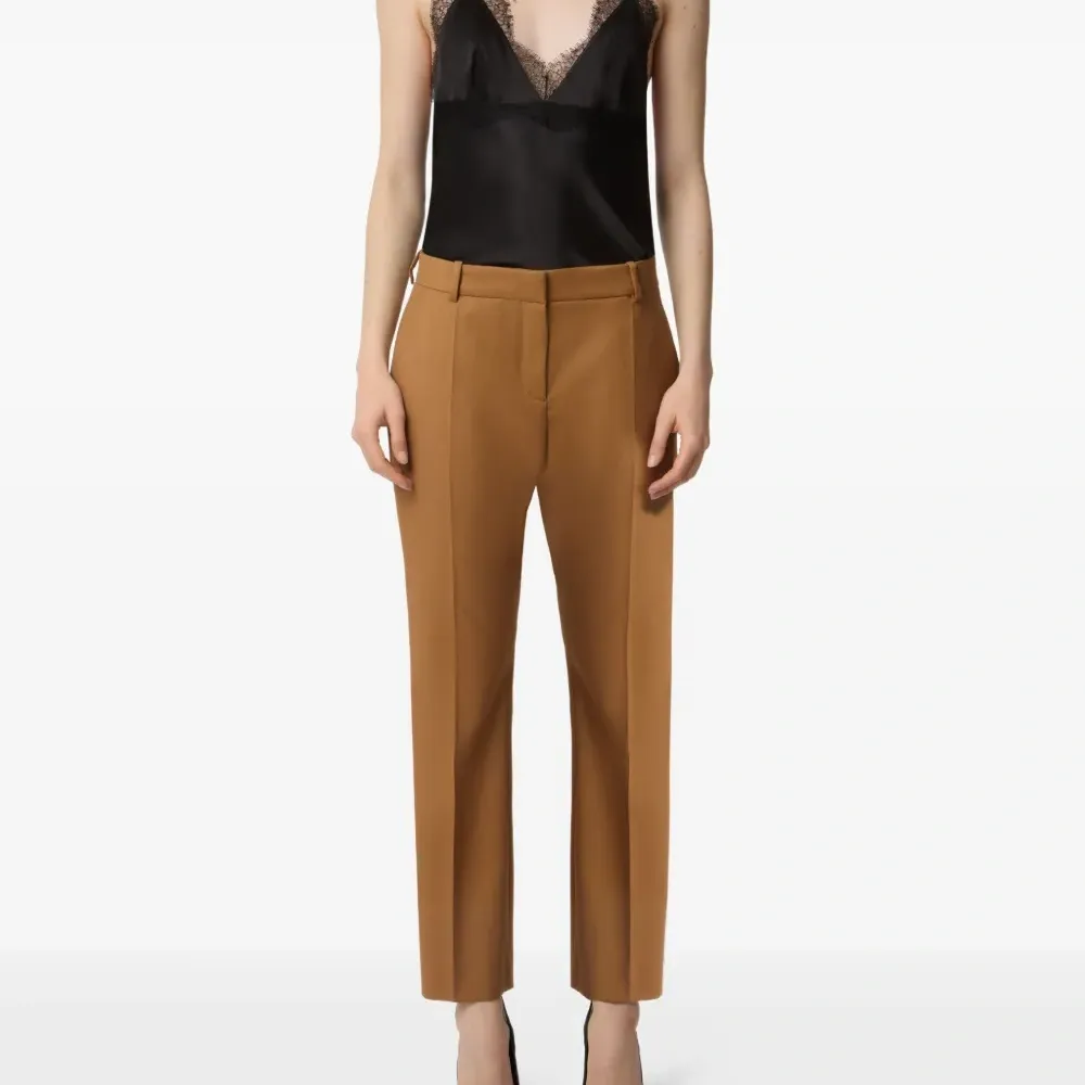 Габардиновые брюки Габардиновые брюки