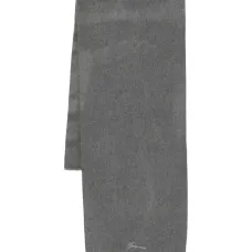 Шарф с вышитым логотипом