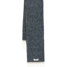 Шарф с бахромой