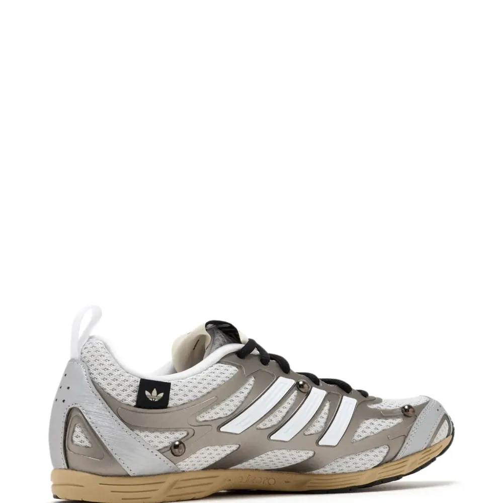 Кроссовки Adizero PR из коллаборации с Song for the Mute