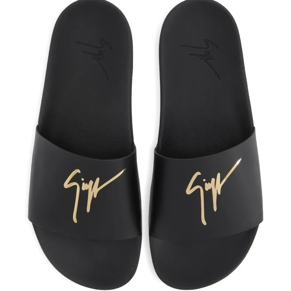 шлепанцы Brett с логотипом