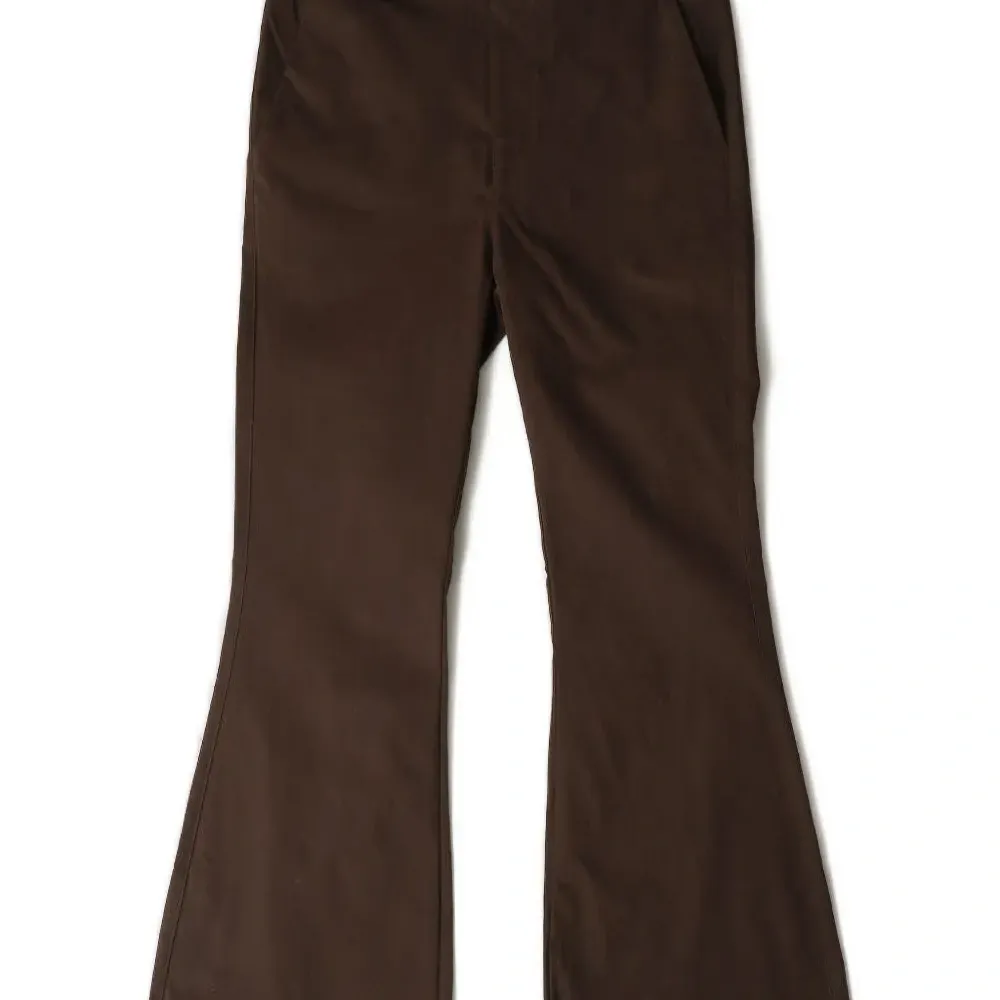 Расклёшенные брюки