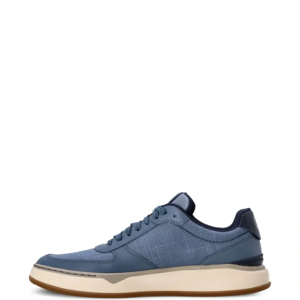 кроссовки со вставками