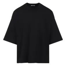 футболка с круглым вырезом