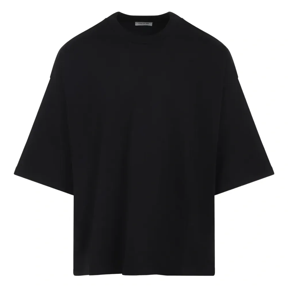 футболка с круглым вырезом