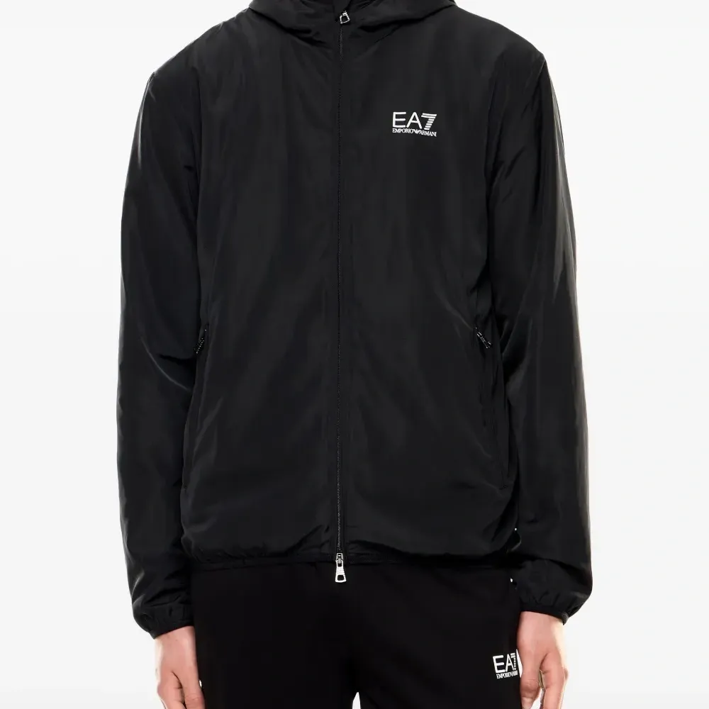 Куртка Core Identity с капюшоном