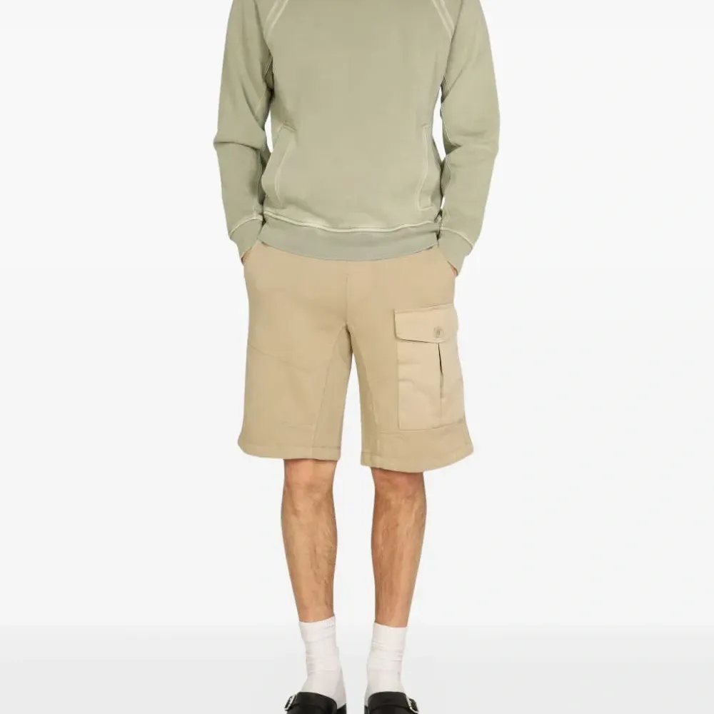 Толстовка с рукавами реглан