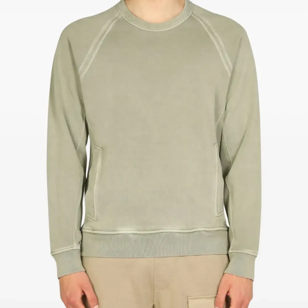 Толстовка с рукавами реглан