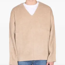 Свитер с V-образным вырезом