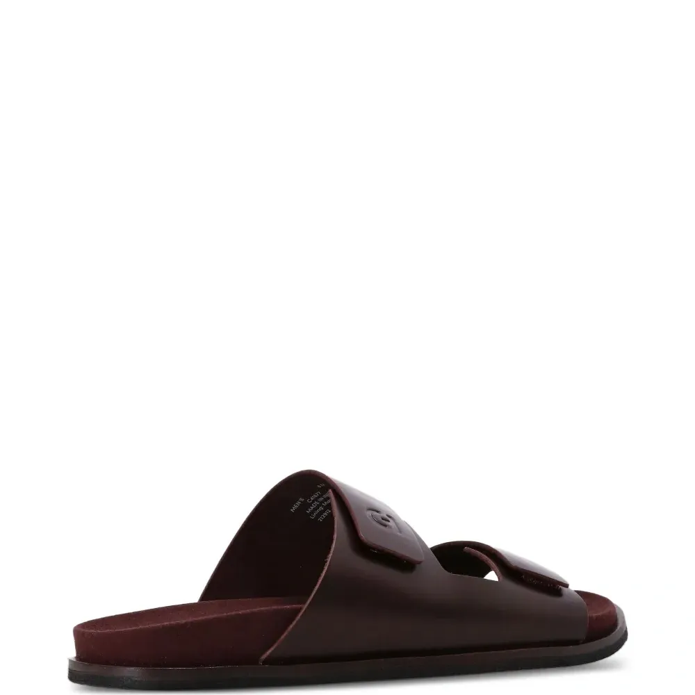 сандалии с ремешками