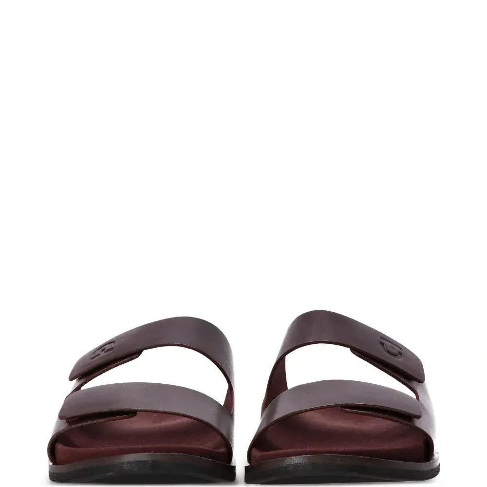 сандалии с ремешками