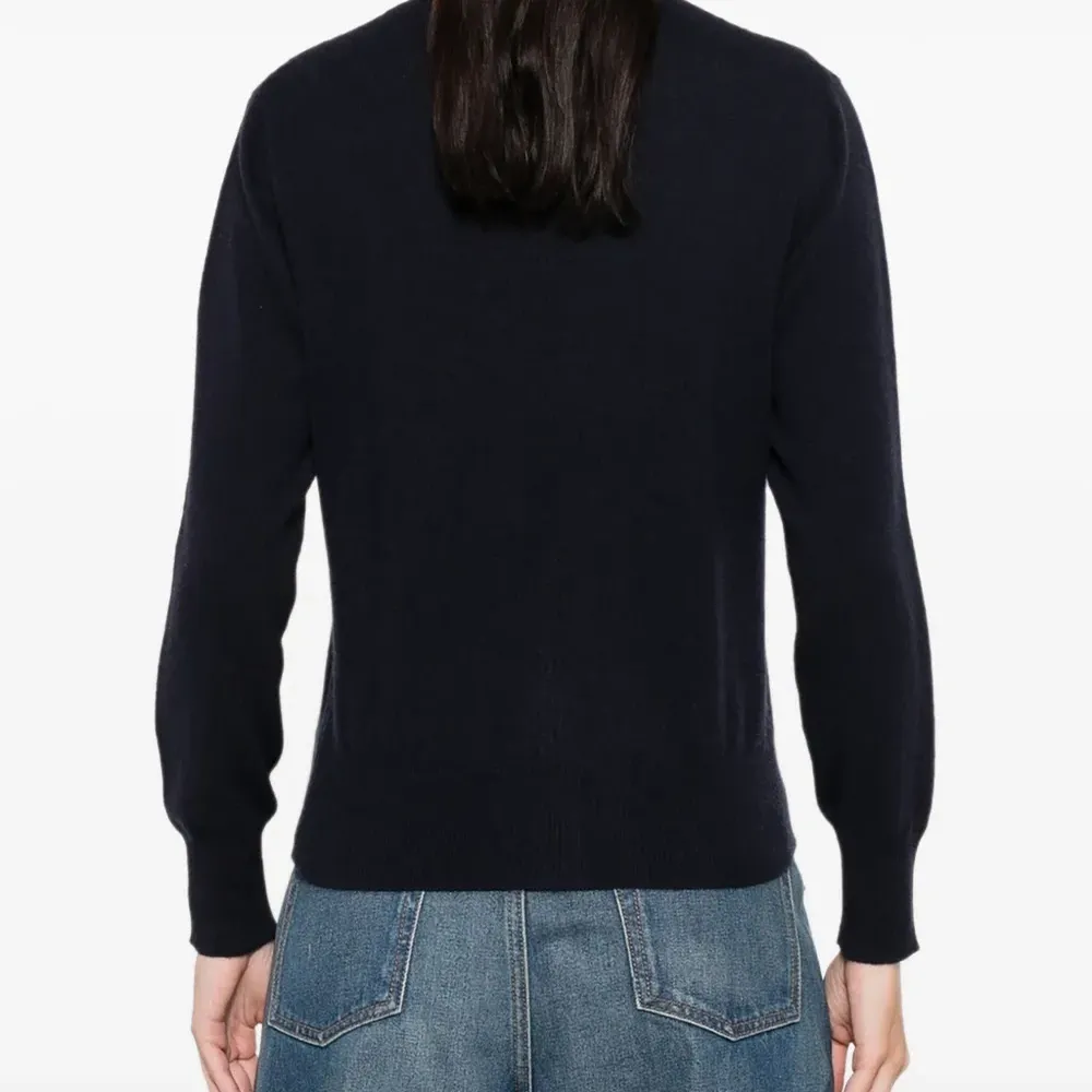 Кардиган на пуговицах