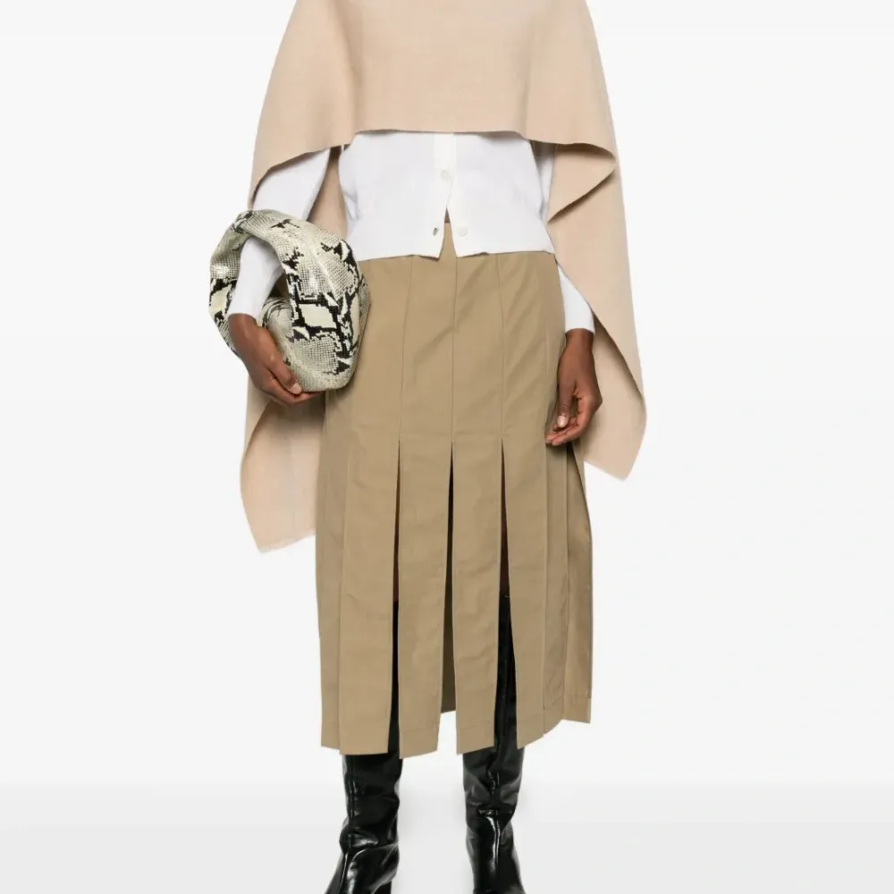 Кардиган на пуговицах