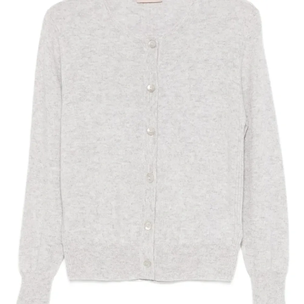 Кардиган на пуговицах