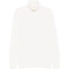 Свитер с высоким воротником