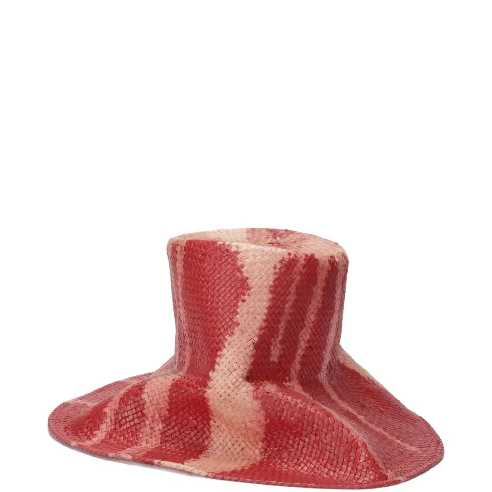 Плетеная шляпа с абстрактным узором