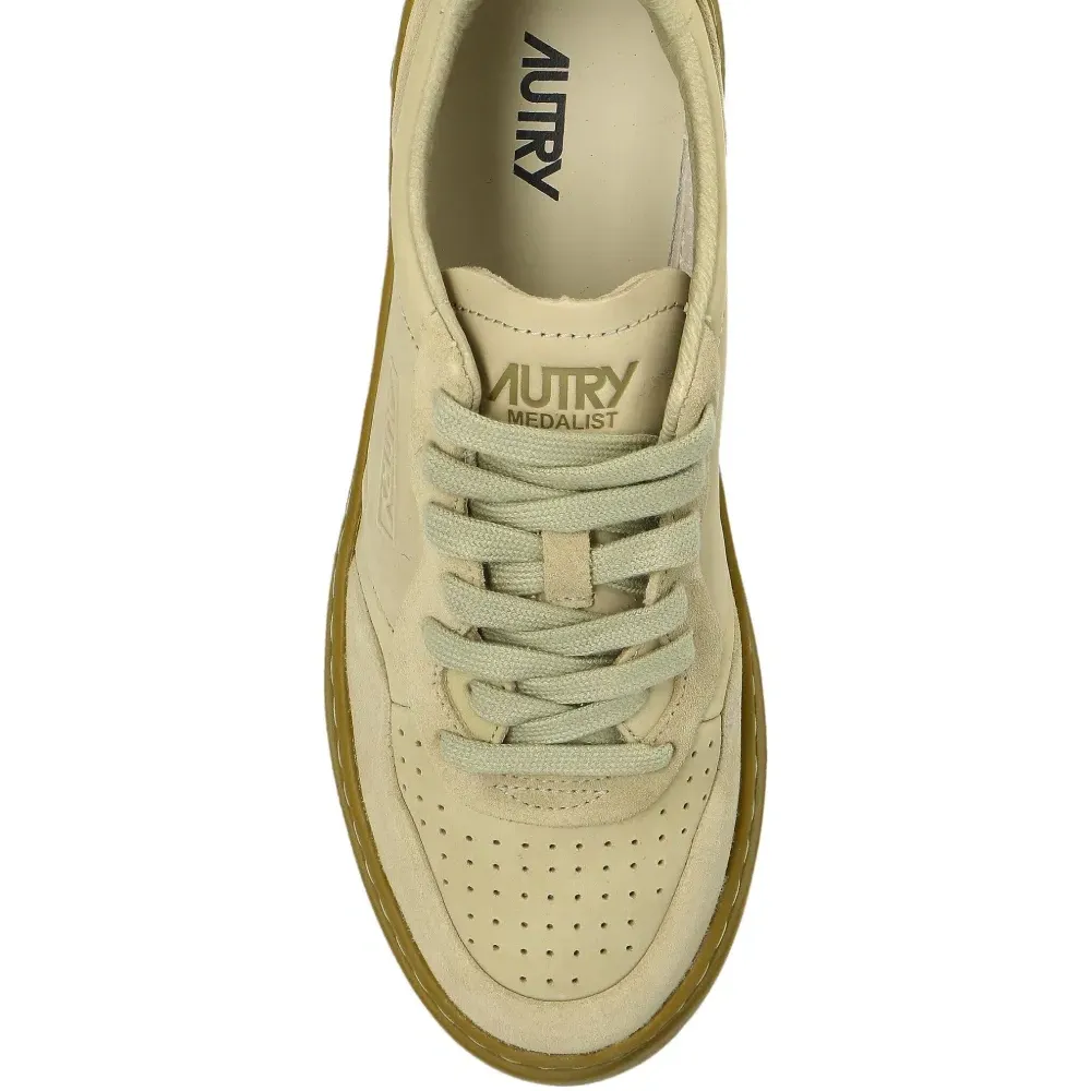 кожаные кроссовки