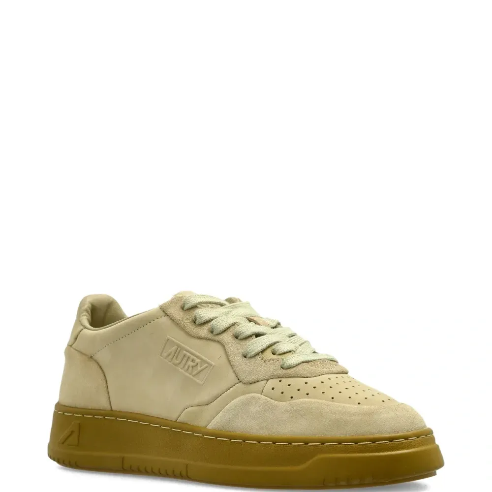 кожаные кроссовки