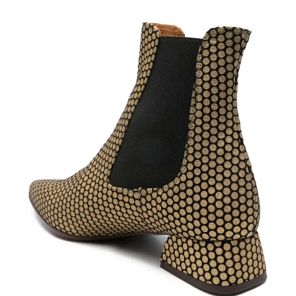 Ботильоны в горох с заостренным носком Ботильоны в горох с заостренным носком