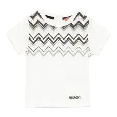 футболка с узором шеврон