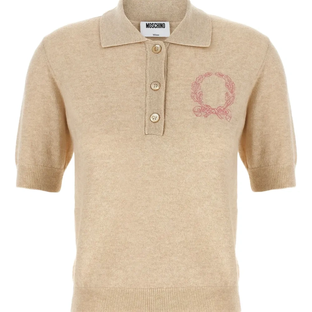 трикотажная рубашка поло с вышивкой трикотажная рубашка поло с вышивкой