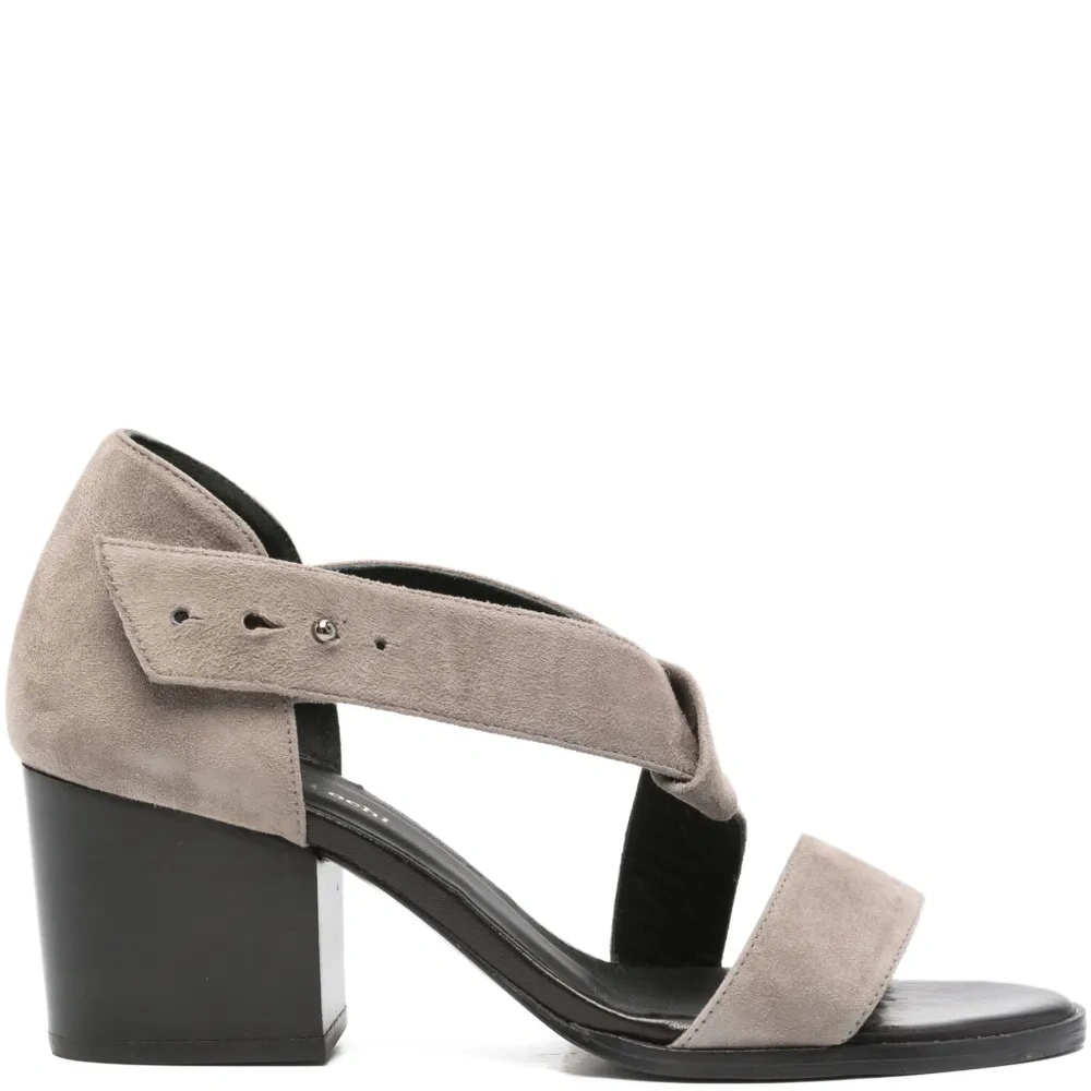 босоножки на блочном каблуке