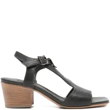 босоножки с пряжками