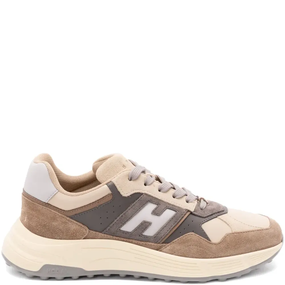 кроссовки Hyperlight на массивной подошве кроссовки Hyperlight на массивной подошве