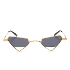 Солнцезащитные очки в геометричной оправе
