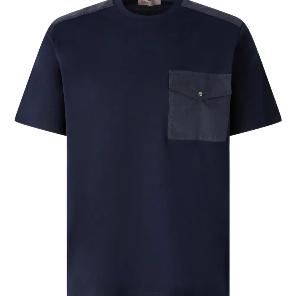 футболка с накладным карманом