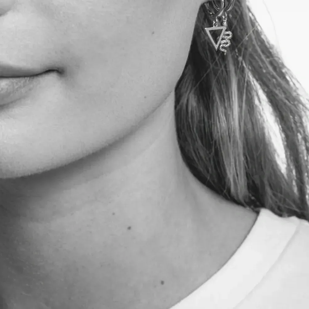 Треугольные серьги-кольца