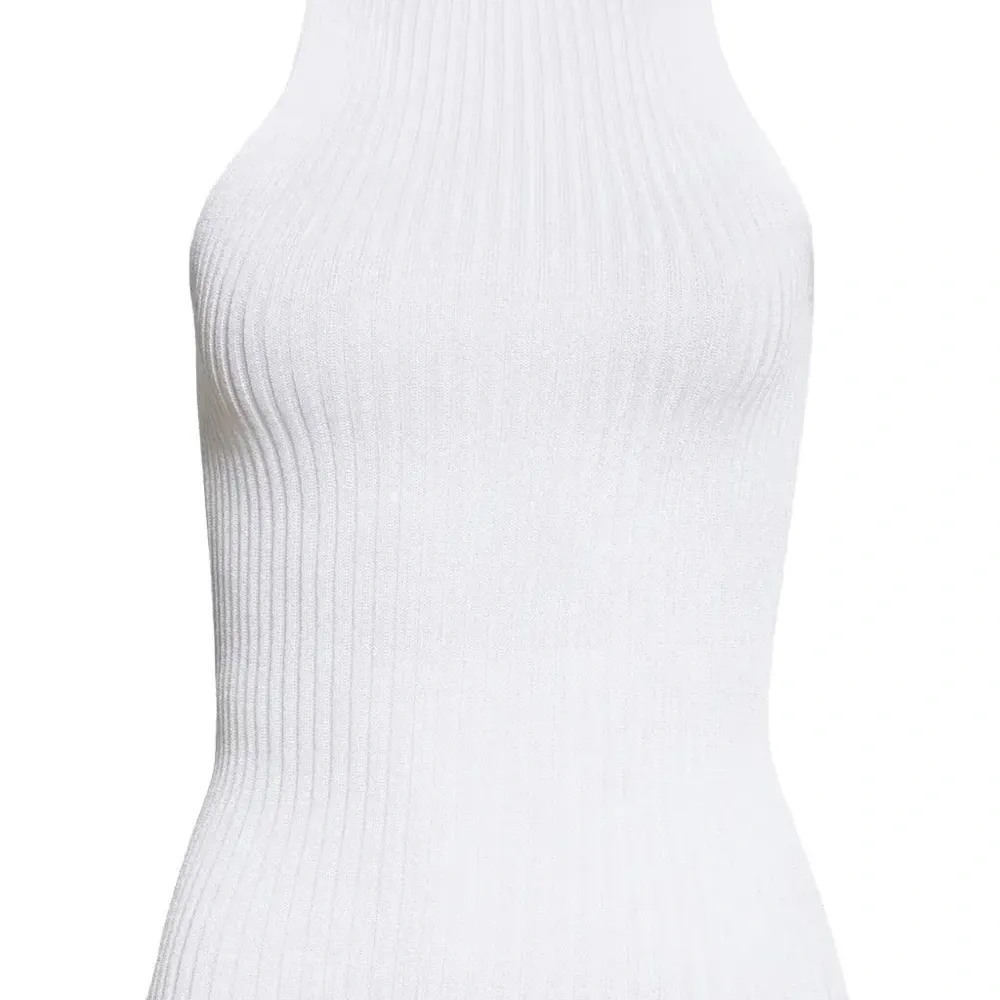 Топ Ena в рубчик с высоким воротником