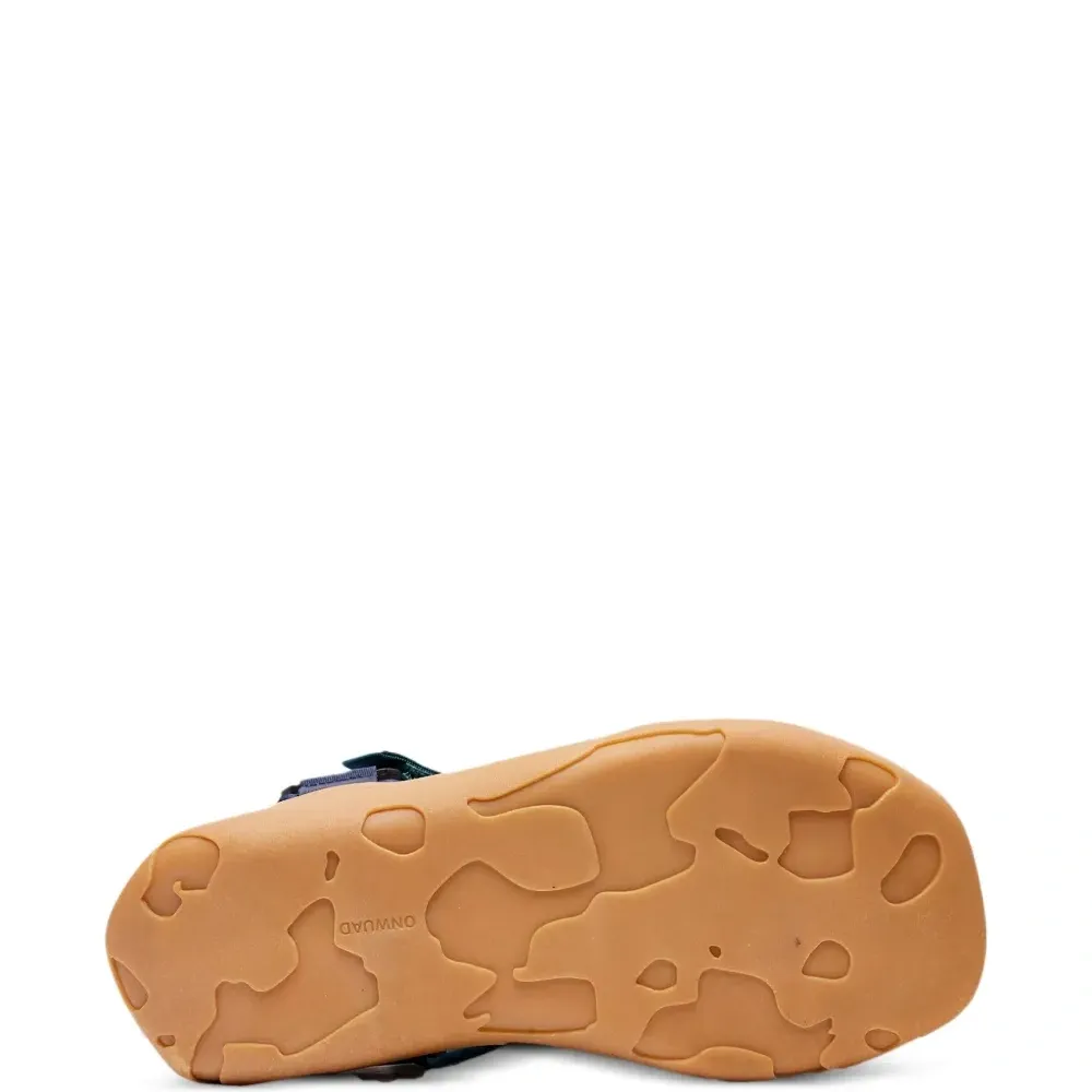 Сандалии на платформе с ремешками