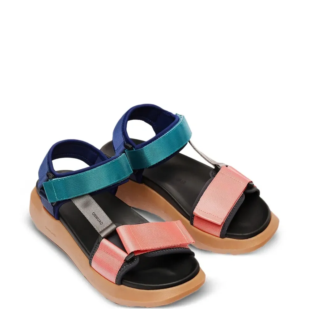 Сандалии на платформе с ремешками