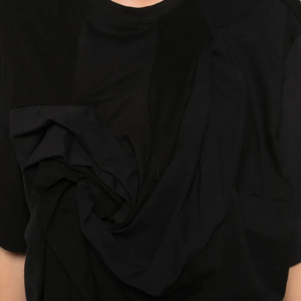 Футболка с узлом