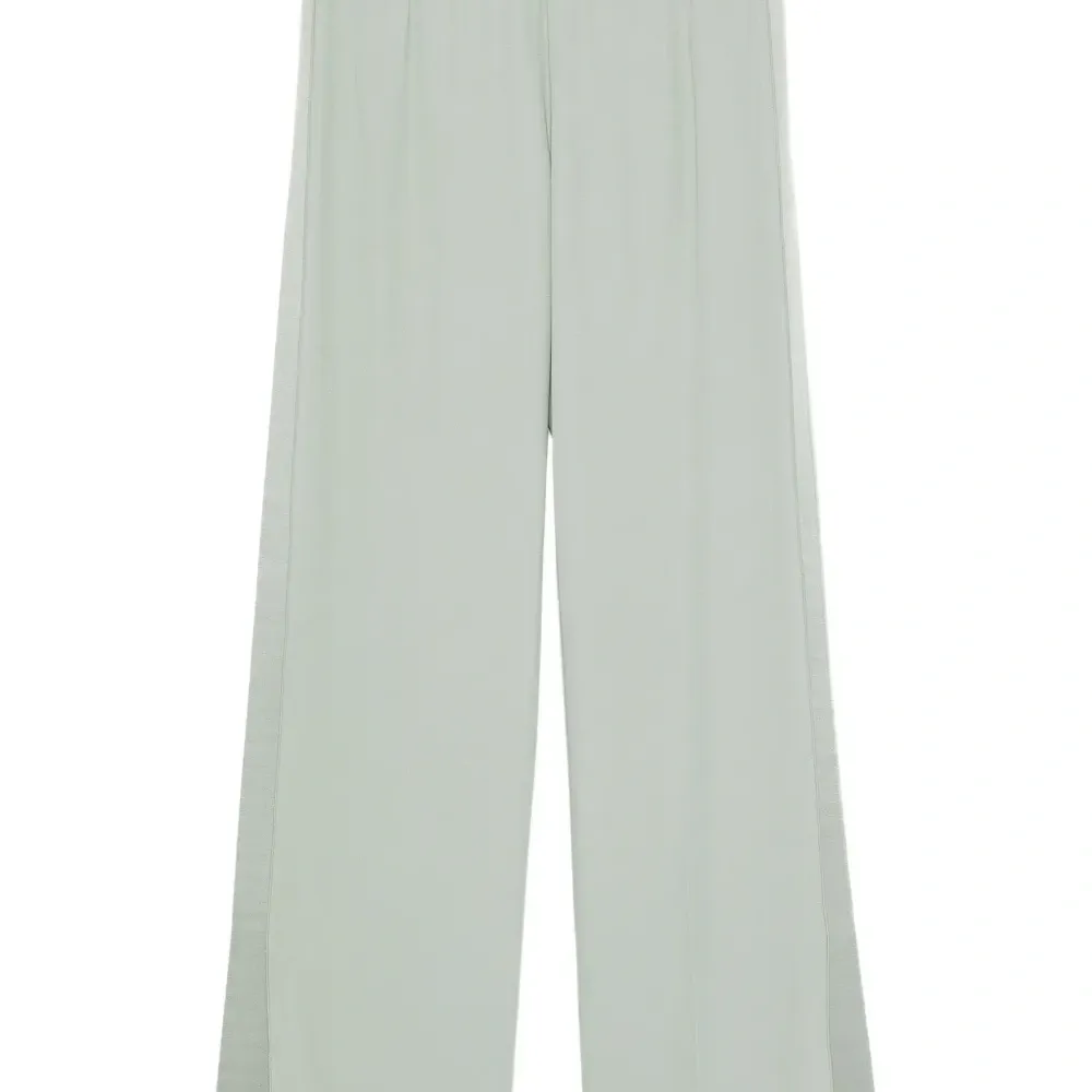 брюки с эластичным поясом