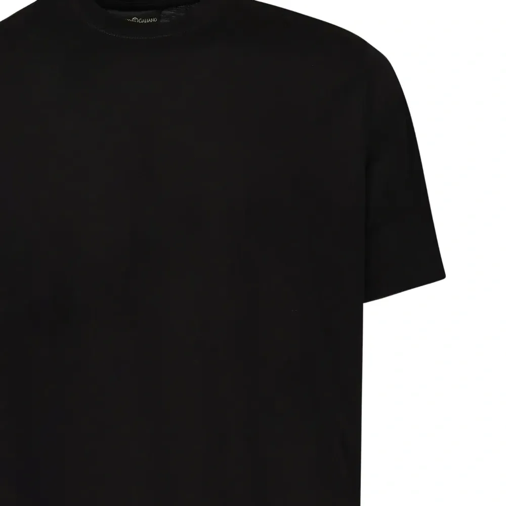 футболка с круглым вырезом