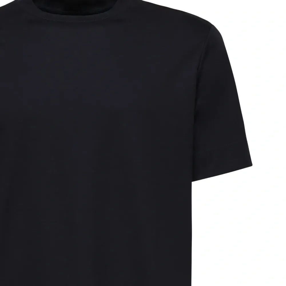 футболка с круглым вырезом