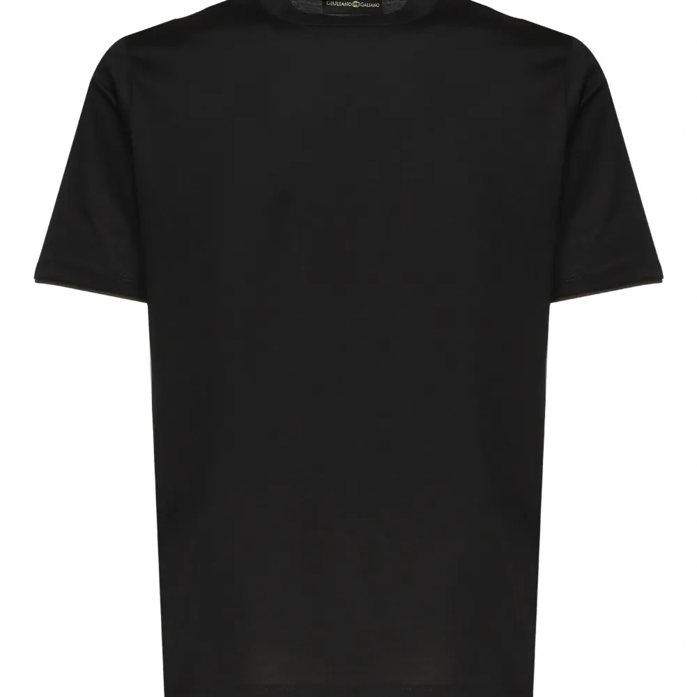 футболка с круглым вырезом